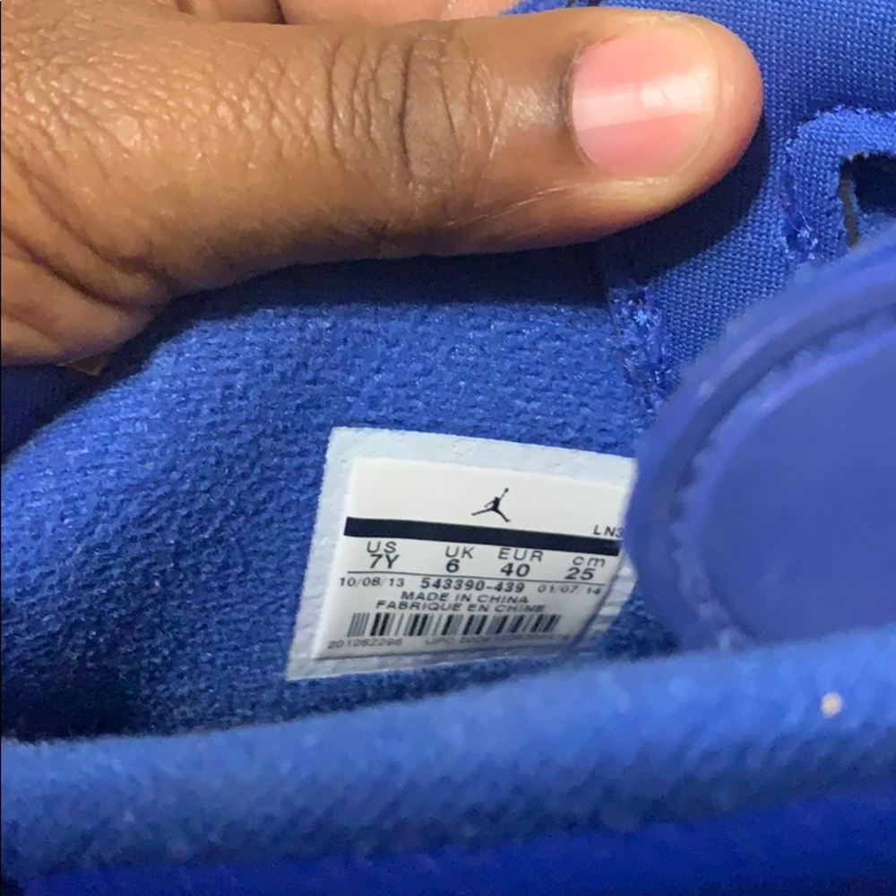BLUE AND PINK TEAL JORDAN6s!!!! VERY GOOD COND - Picture 2 of 5